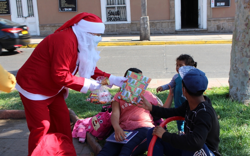 Actividad Solidaria Navidad en la Calle