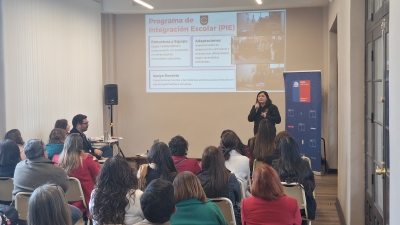 Presentaci&oacute;n de maestra Erika Olivares.