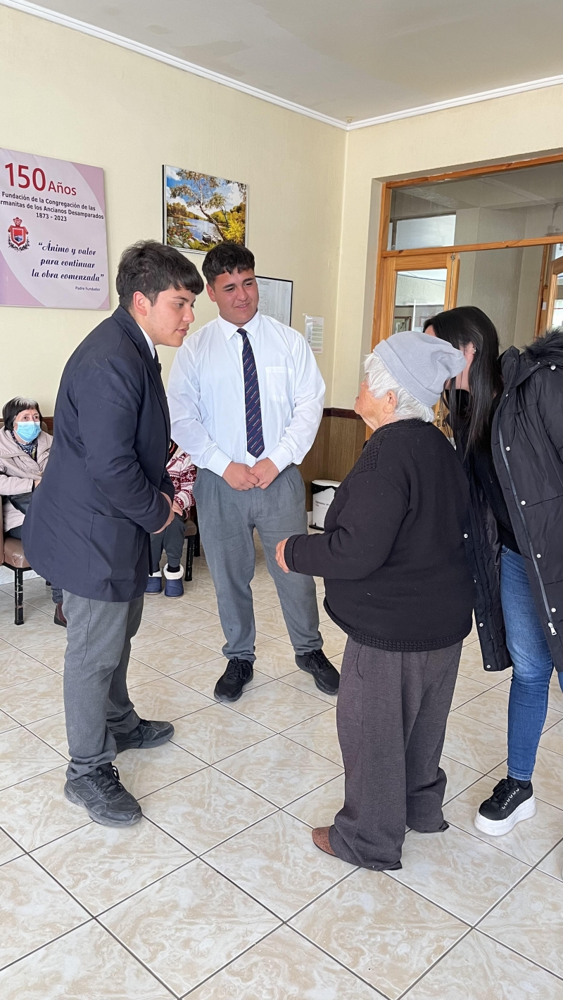 Salesianos La Serena fortalece el valor de la Solidaridad con ayuda al Hogar de Ancianos Nuestra Señora de Andacollo