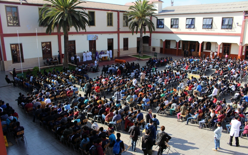 Eucaristía Maestra Verónica Molina