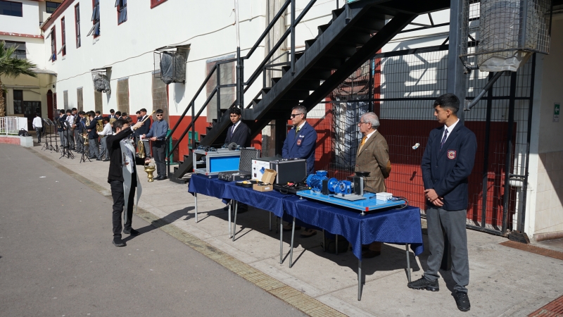 Nuevo equipamiento para la especialidad de Mecánica Industrial es bendecido durante Buenos Días especial con motivo de la celebración de la Educación Técnico Profesional